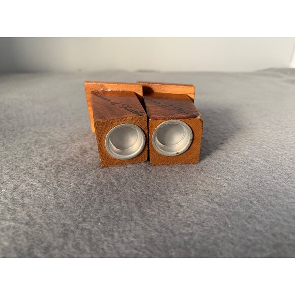 Vintage "Ma" & "Pa" Outhouse Wooden Salt & Pepper Shakers - Picture 5 of 8